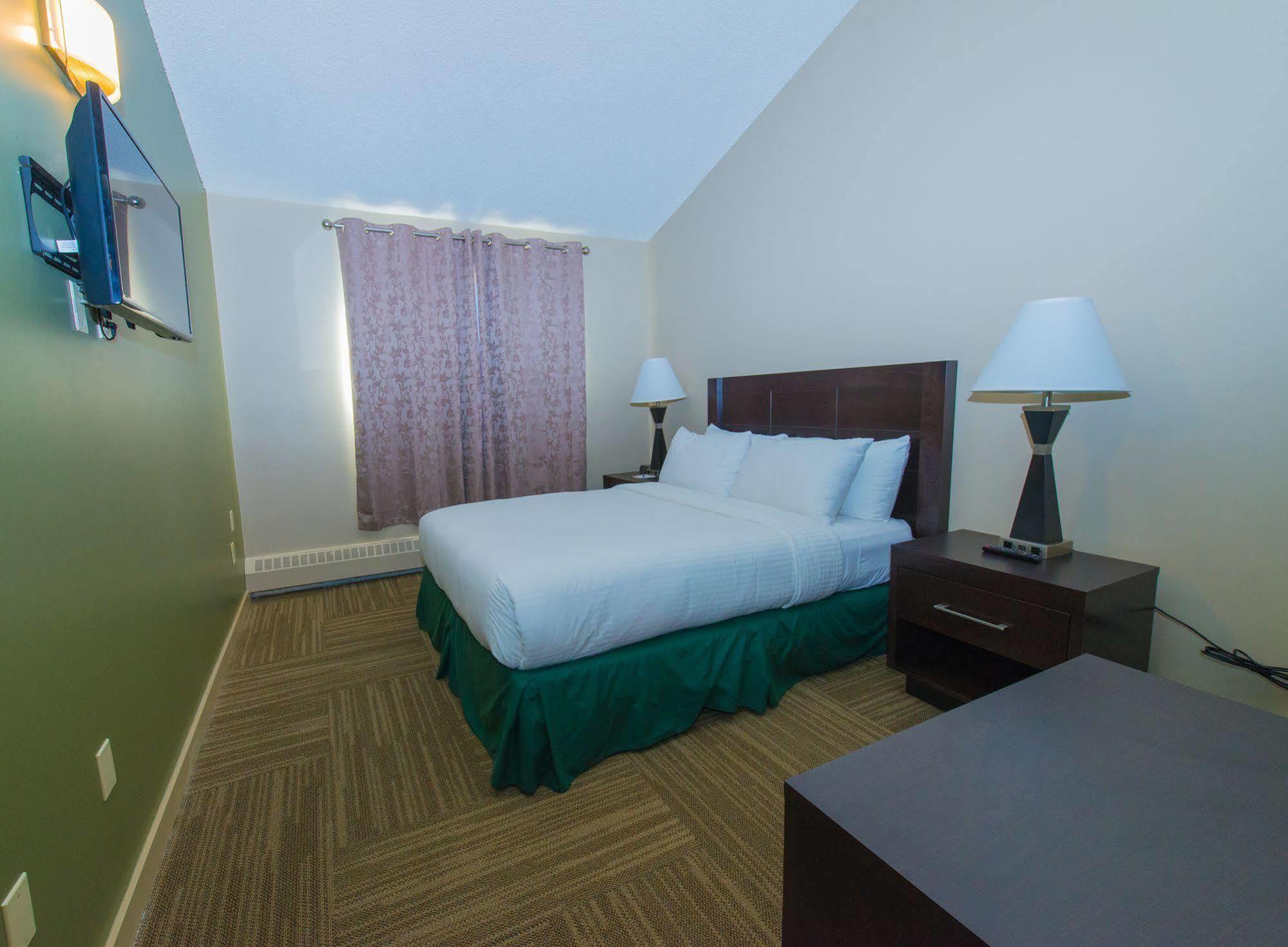 Capital Suites Yellowknife Eksteriør billede