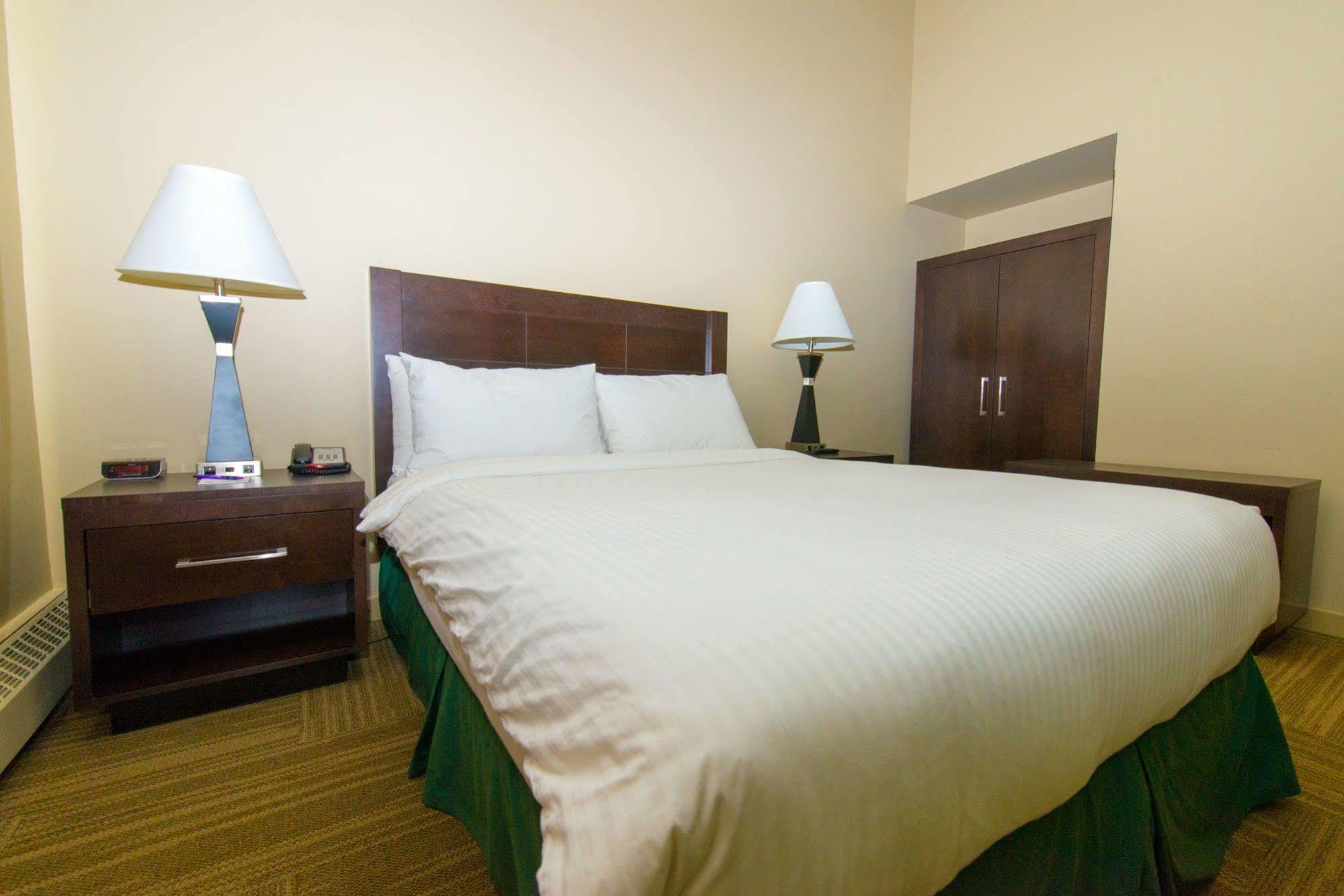 Capital Suites Yellowknife Eksteriør billede